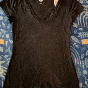 Express Fitted NWT Charcoal Grey vneck Short Sleeve Tee